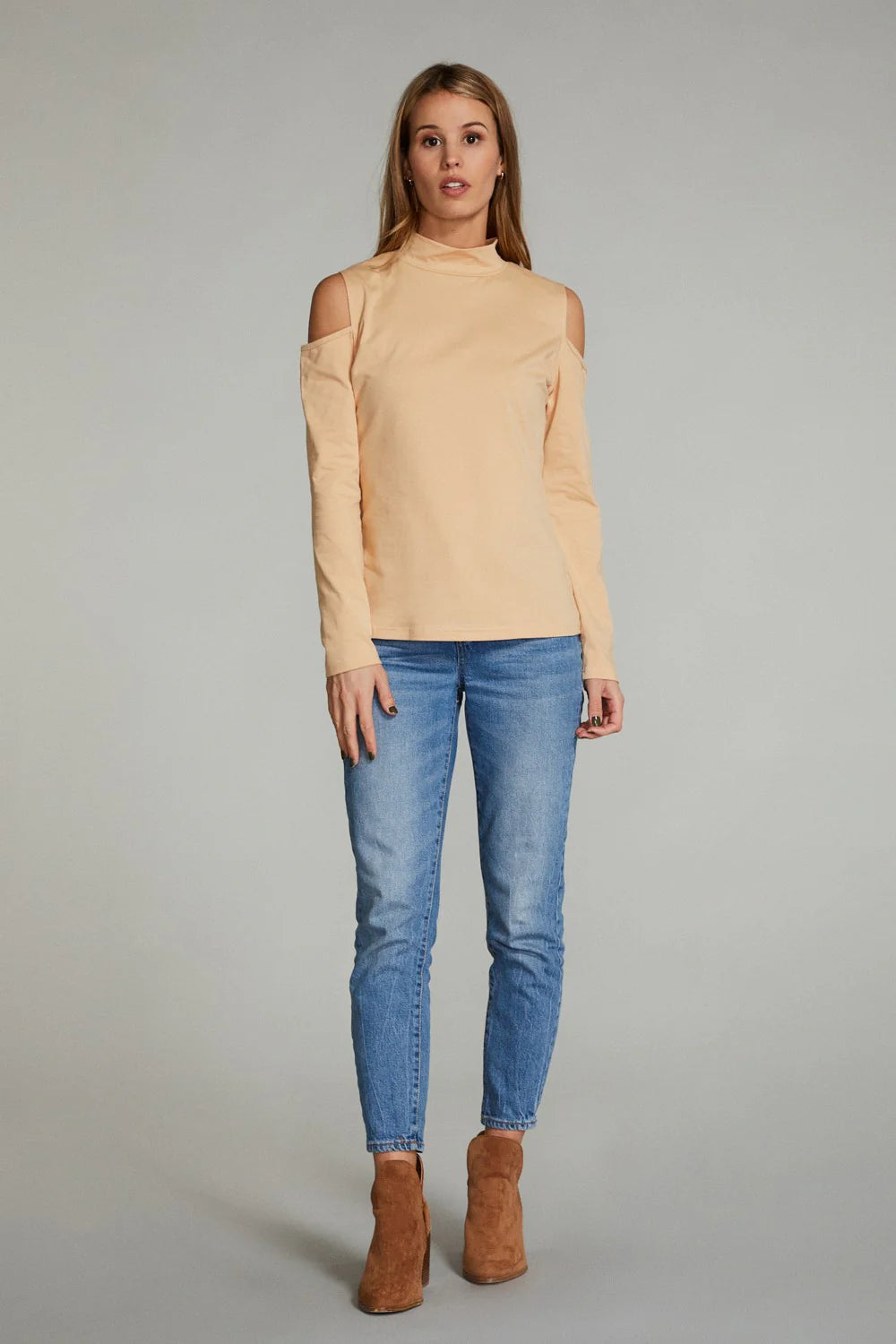 Mia Cold Shoulder Top (S-2X)